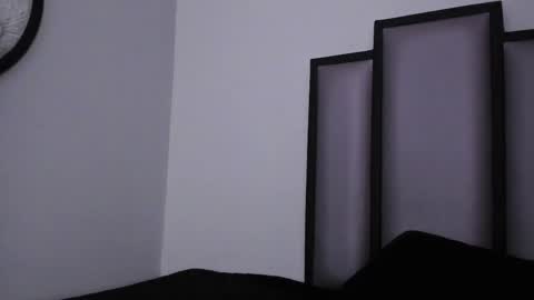   online show from November 19, 4:34 am