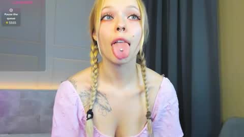 Lucy online show from December 5, 3:13 pm