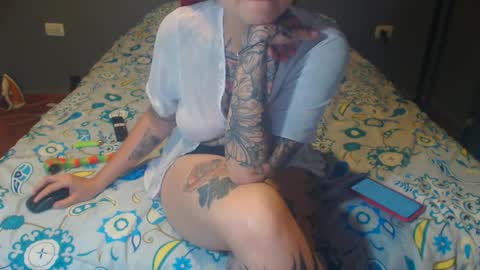 Lucia online show from March 29, 1:48 am