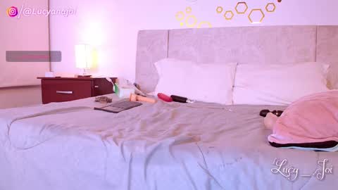 Luciana online show from November 29, 4:27 am