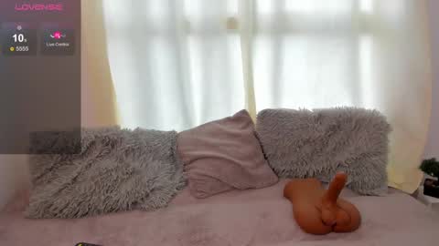 Lucy online show from February 27, 3:48 pm