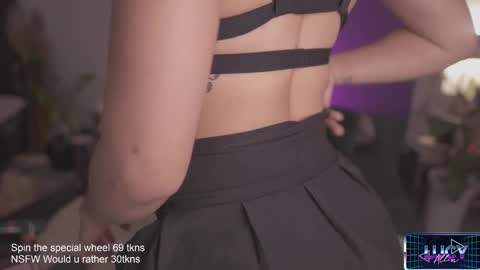 Lucy Alien  online show from February 22, 1:11 am