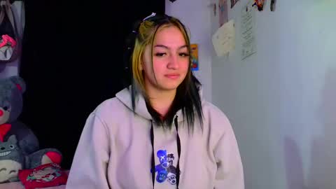 LUCIA  online show from December 10, 1:22 am