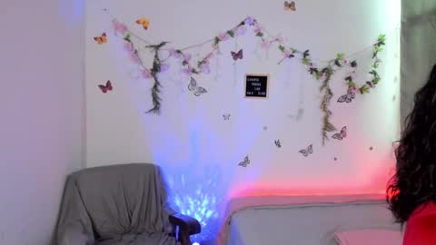 Lucy online show from February 15, 6:01 pm