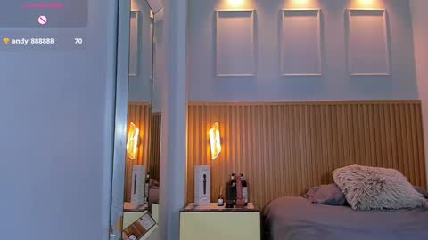 L U C Y  online show from October 10, 1:38 pm