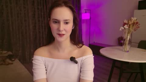 Lucy Rose online show from February 12, 3:58 pm