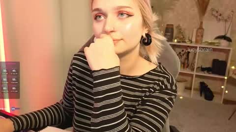 Lucy online show from September 14, 6:50 pm