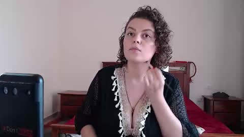 Call me Lucy online show from October 16, 1:47 pm