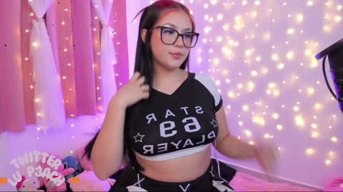 LUCYY FROM HOME  online show from February 5, 4:37 am