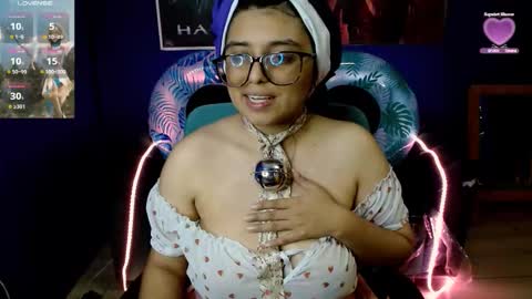 luisa_bunny online show from January 7, 7:06 pm