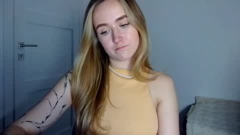 Lulu Baby18 online show from April 19, 4:07 pm