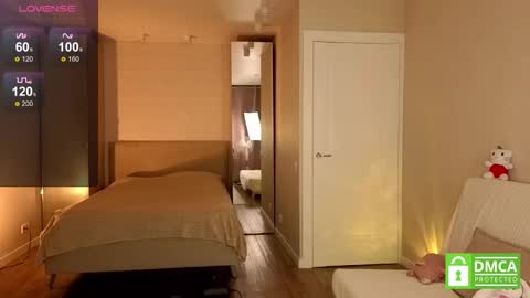 Lulu online show from March 24, 6:02 pm