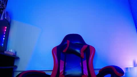 Luly online show from December 20, 4:38 am