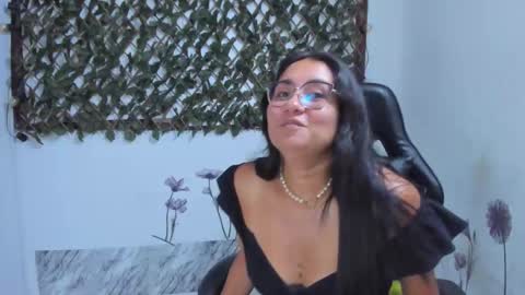 Luna  online show from October 18, 7:48 pm