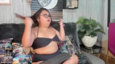 Luna online show from April 13, 2:51 pm