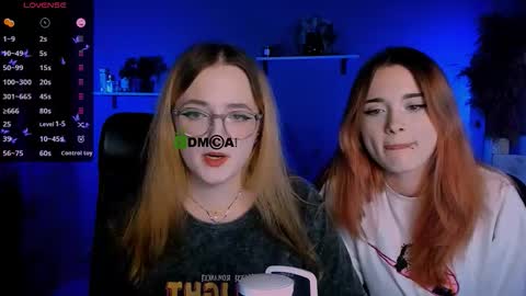 luna_berryy online show from October 16, 9:39 pm