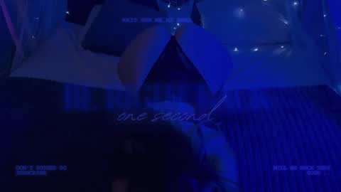 luna_berryy online show from June 2, 9:49 pm