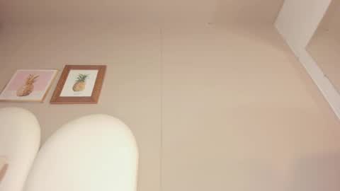 ..Luna.. online show from March 25, 1:25 pm