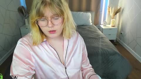 luna online show from April 9, 1:52 am