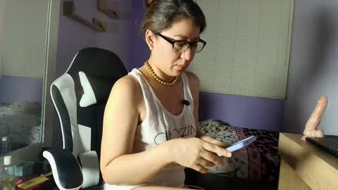 luna_desiree online show from October 19, 8:05 am