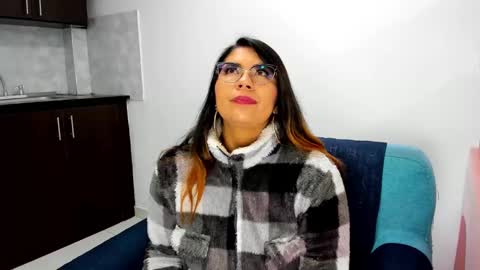 luna  online show from February 18, 11:22 am