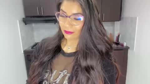 luna  online show from March 17, 11:25 am