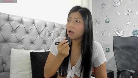 Luna Eva online show from October 1, 2:00 pm