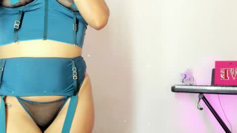  Luna Fioree  online show from November 18, 4:46 am