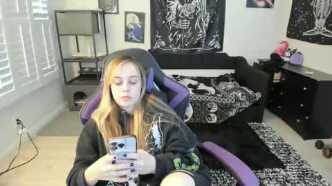 Luna online show from February 27, 6:30 pm