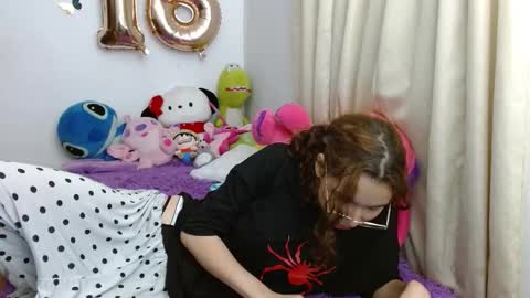 luna_rios69 online show from December 21, 5:33 am