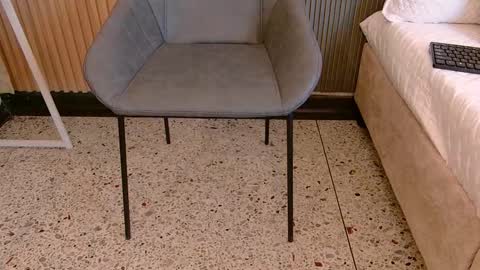 luna_valle online show from January 18, 8:27 pm