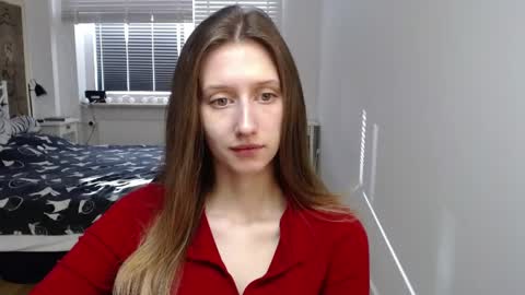 L U N A  online show from March 9, 6:38 am