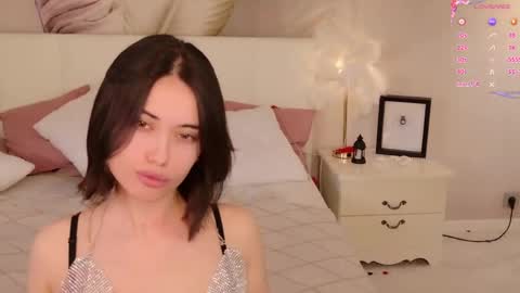 Luna online show from April 2, 2:14 pm