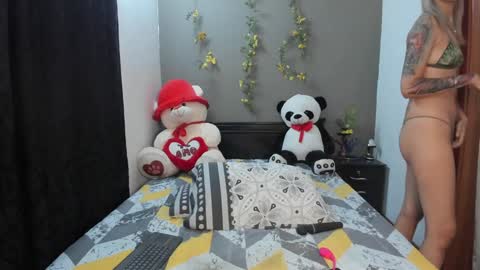 lunaa mayer online show from February 26, 1:14 am