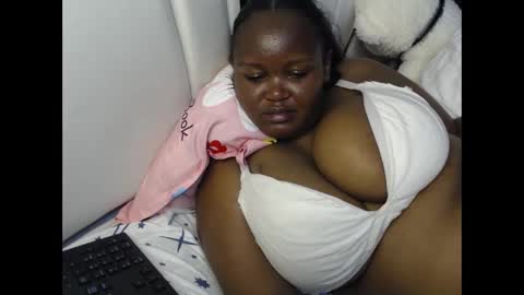 lunabloom01 online show from September 24, 1:04 am