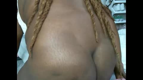 lunabloom01 online show from September 8, 3:00 pm