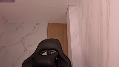 Lunafemme tf online show from March 26, 3:30 am