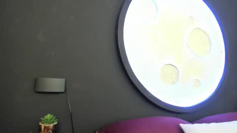 lunamisteriosa_ online show from October 18, 12:19 pm