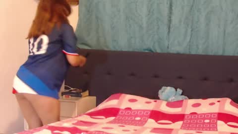 Julieth  online show from January 25, 2:15 am