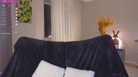 Kelly online show from October 13, 3:04 pm