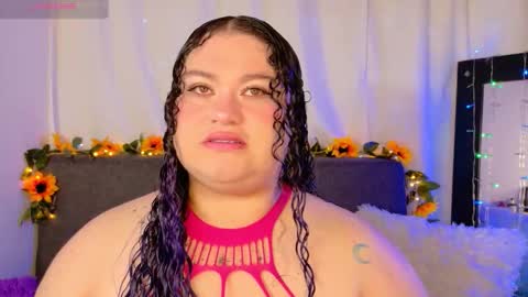 L U N I T A  online show from January 13, 3:34 am