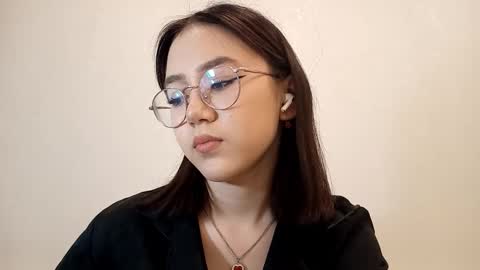 Roxie online show from March 1, 3:23 pm