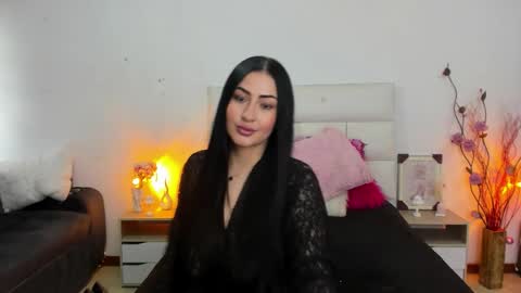 lustful__babe online show from September 12, 12:12 pm