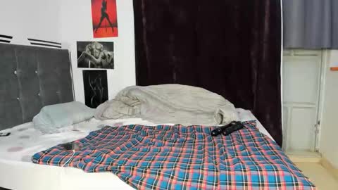 luxedollxoxoo online show from December 22, 3:31 am