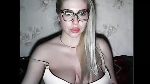 LuxSonyaStar online show from January 19, 8:09 pm