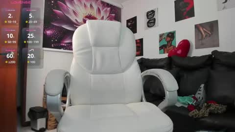  Lycoris  online show from October 6, 9:30 pm