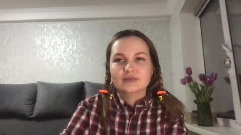 Tina online show from March 3, 8:18 pm