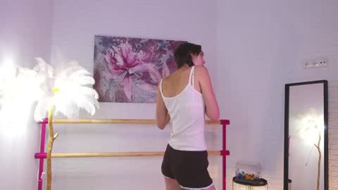 Lyly   online show from January 7, 5:43 am