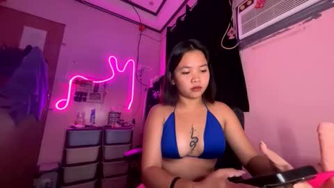 I am Lyn- DONT FORGET TO FOLLOW ME online show from October 7, 7:29 pm