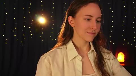 Lynn online show from February 19, 9:06 am